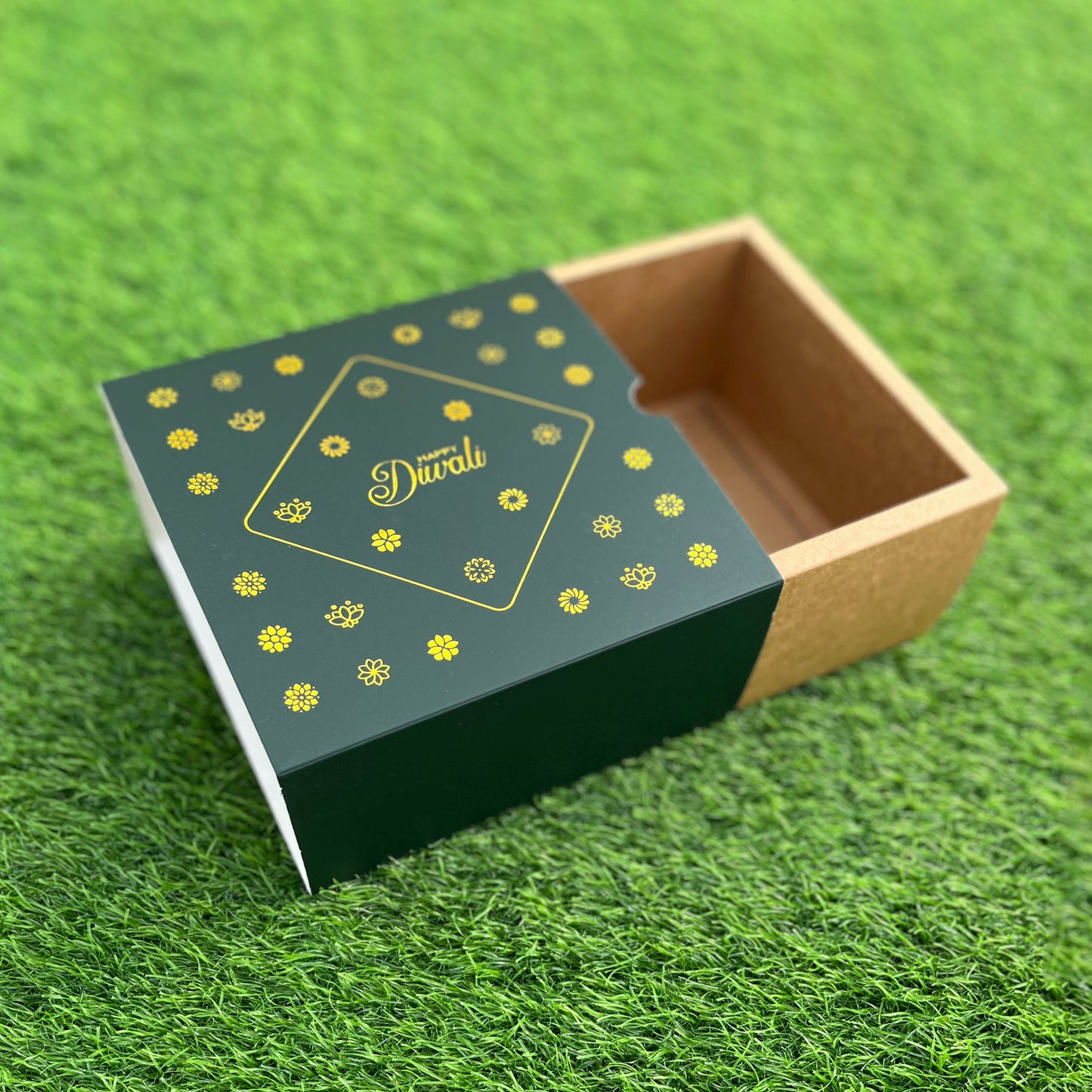 6 X 6 X 3.25 DIWALI 25 (G) SLIDE BOX