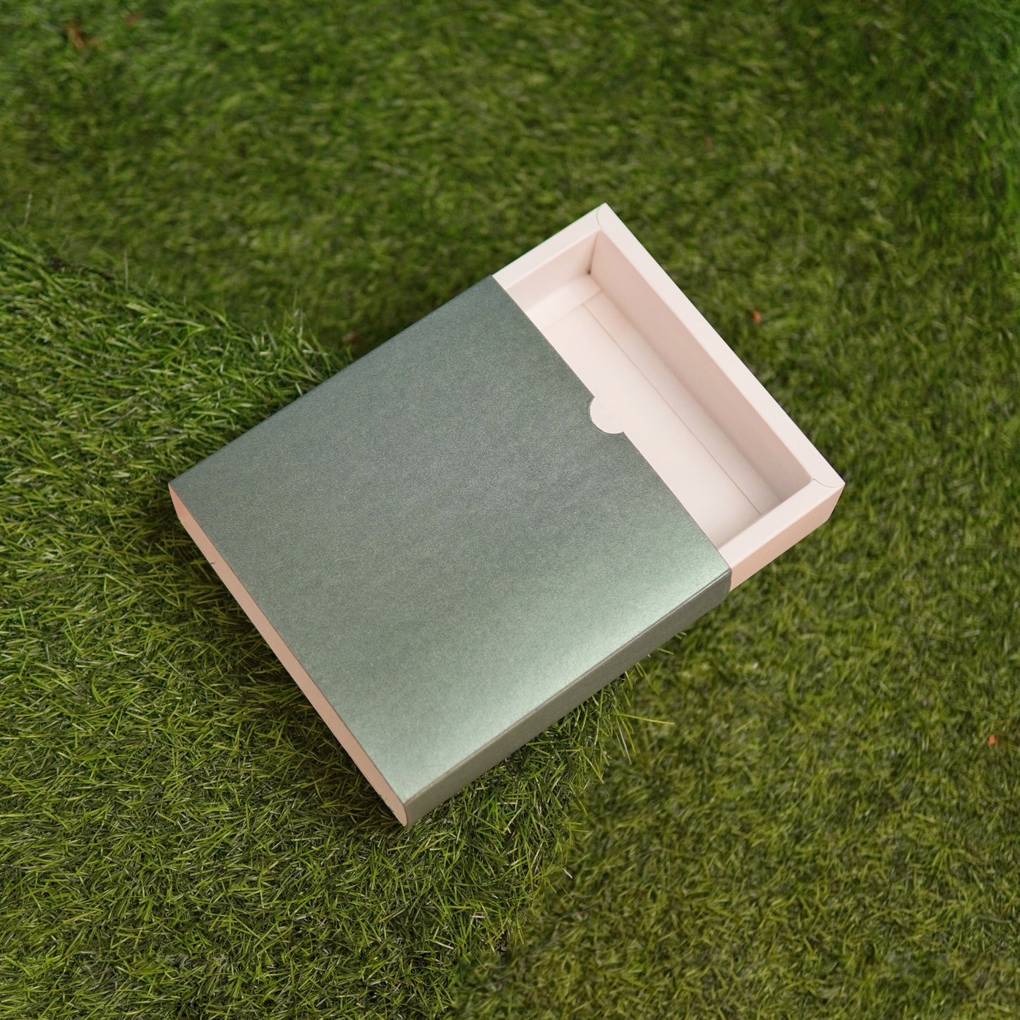 6 X 6 X 2 METALLIC SLIDE BOX