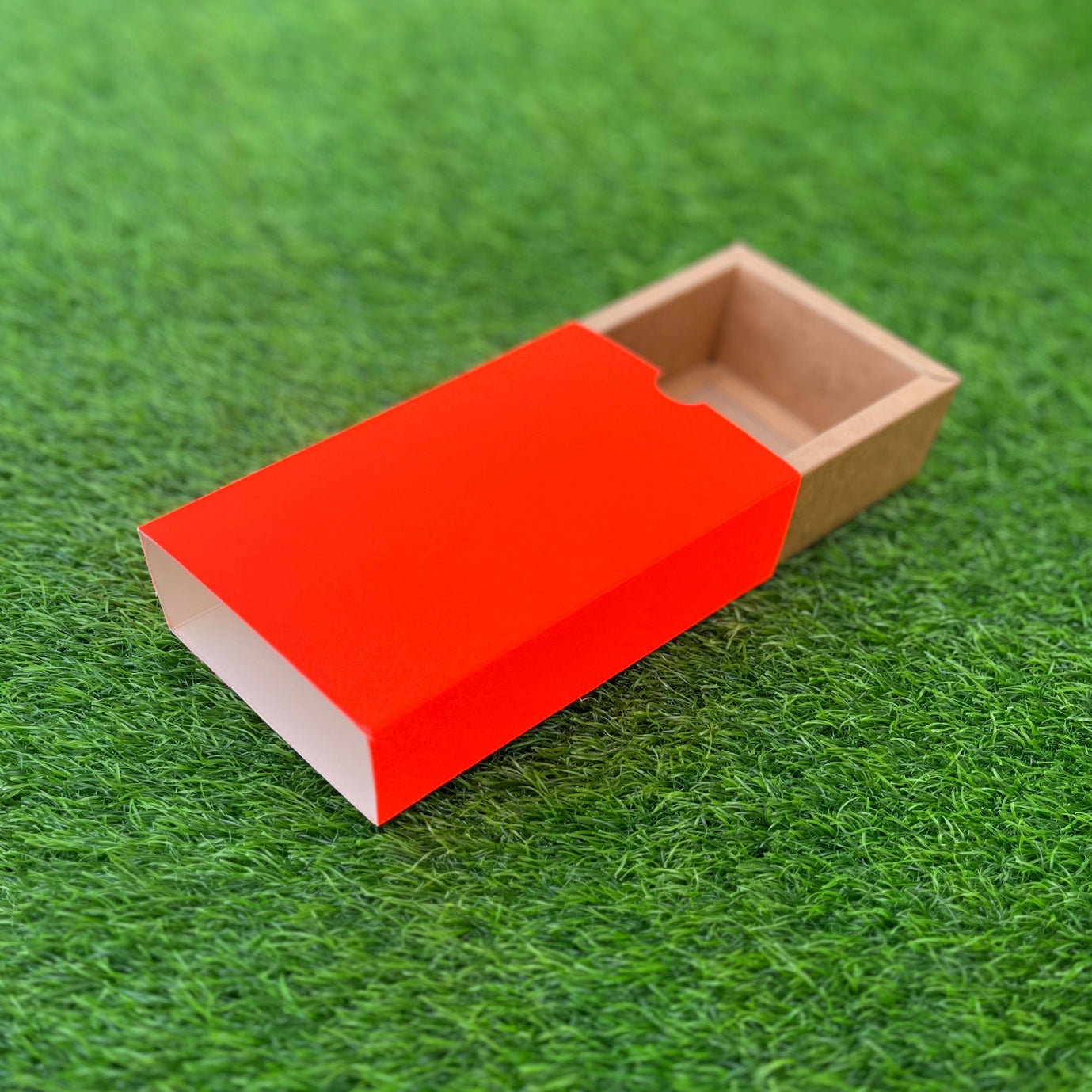 FESTIVE SLIDE BOX (6 X 3 X 2)