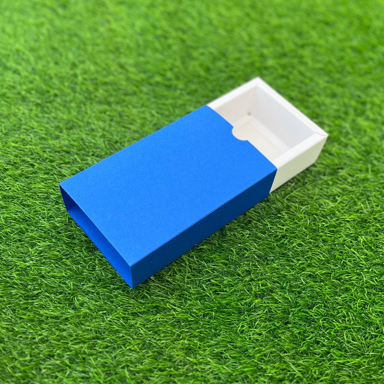 FESTIVE SLIDE BOX (6 X 3 X 2)