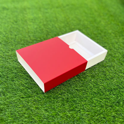 FESTIVE SLIDE BOX (6 X 6 X 2)