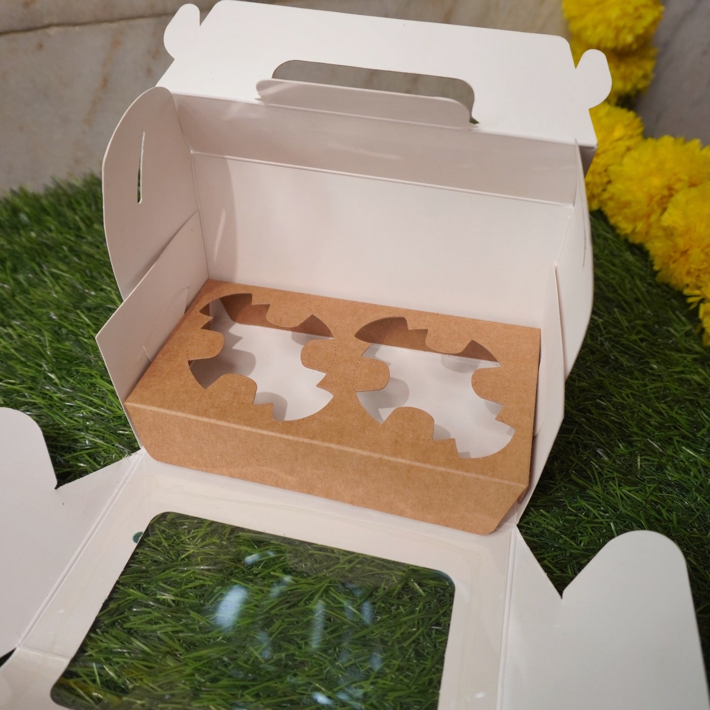 2 PC CUPCAKE WINDOW BOX