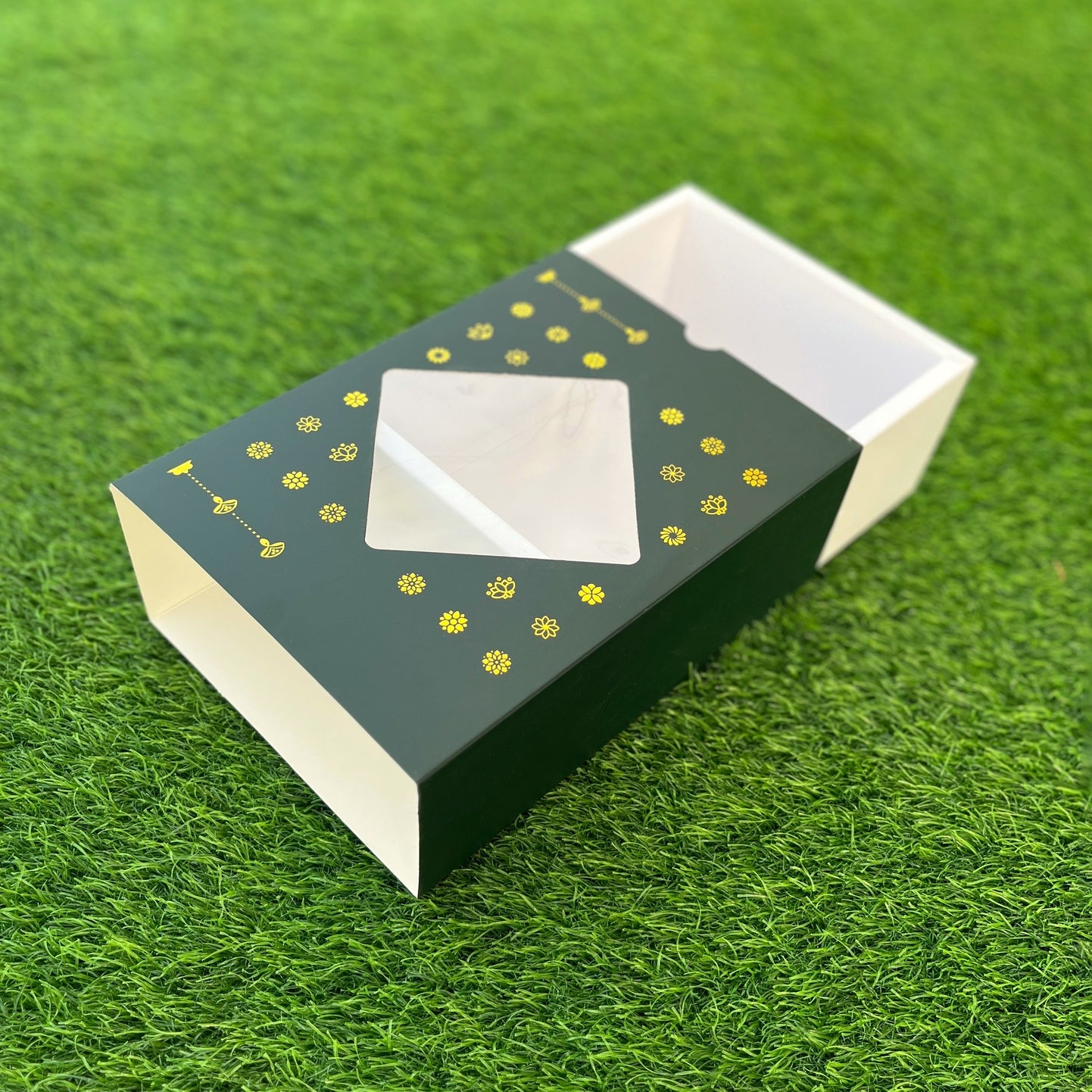 9 X 6 X 3.25 DIWALI 25 (G) SLIDE WINDOW BOX