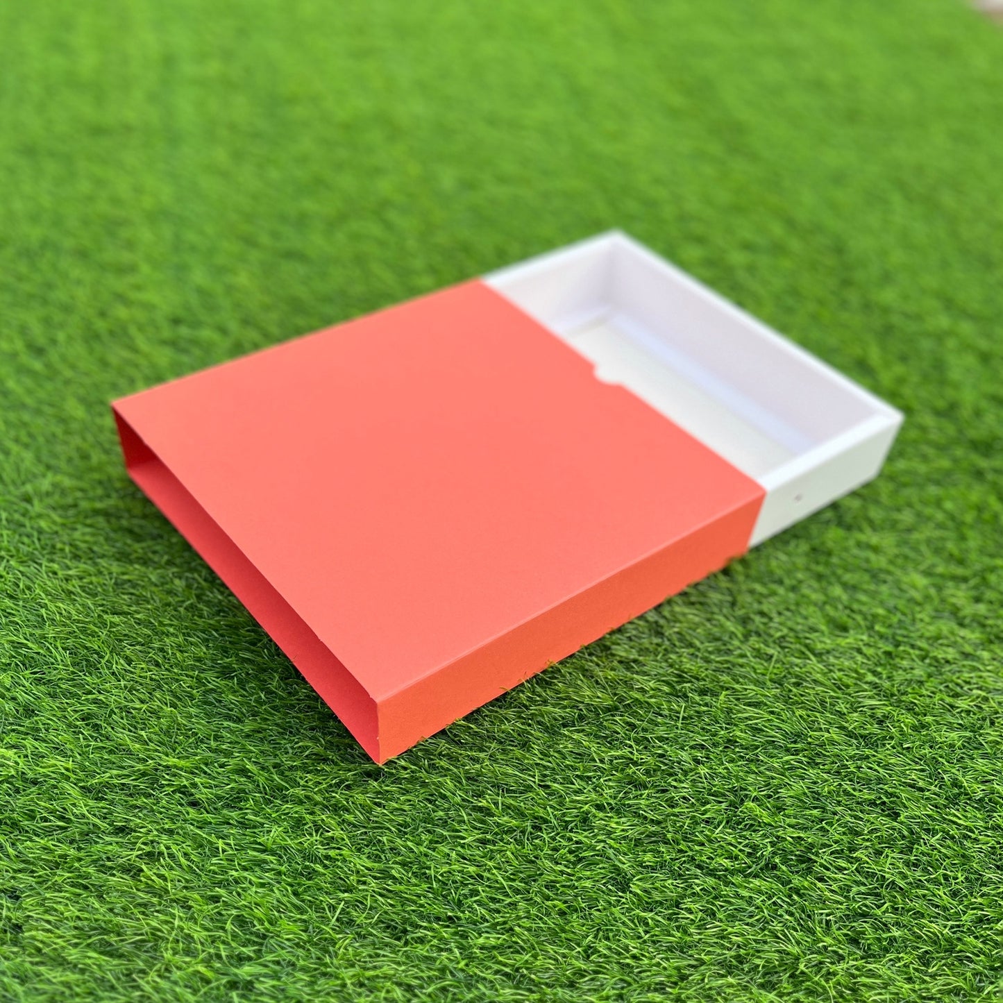 FESTIVE SLIDE BOX (9 X 9 X 2)