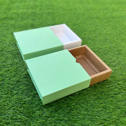 FESTIVE SLIDE BOX (6 X 6 X 2)