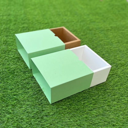 FESTIVE SLIDE BOX (6 X 6 X 3.25)