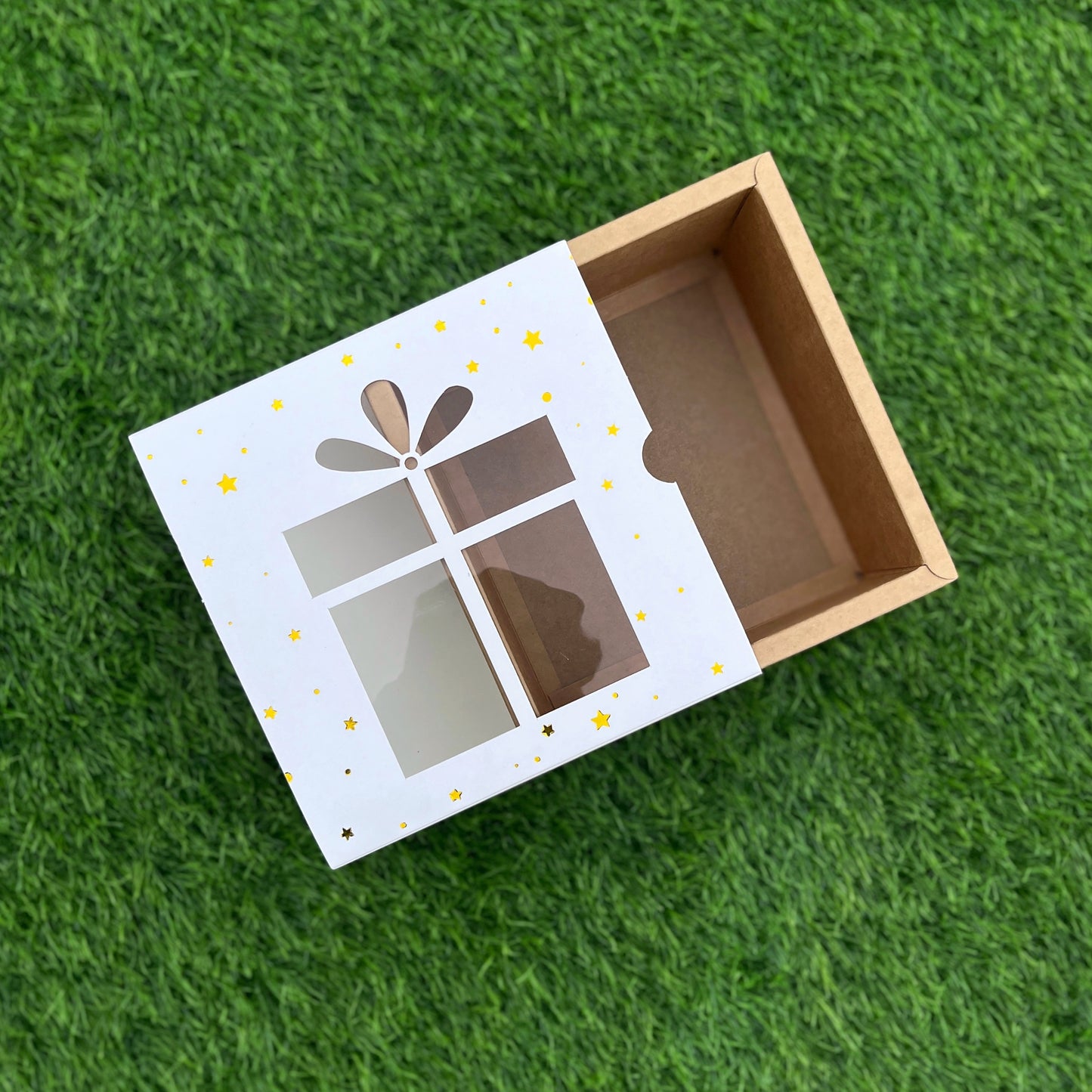 6 X 6 X 3.25 CHRISTMAS (24) (G) WINDOW SLIDE BOX