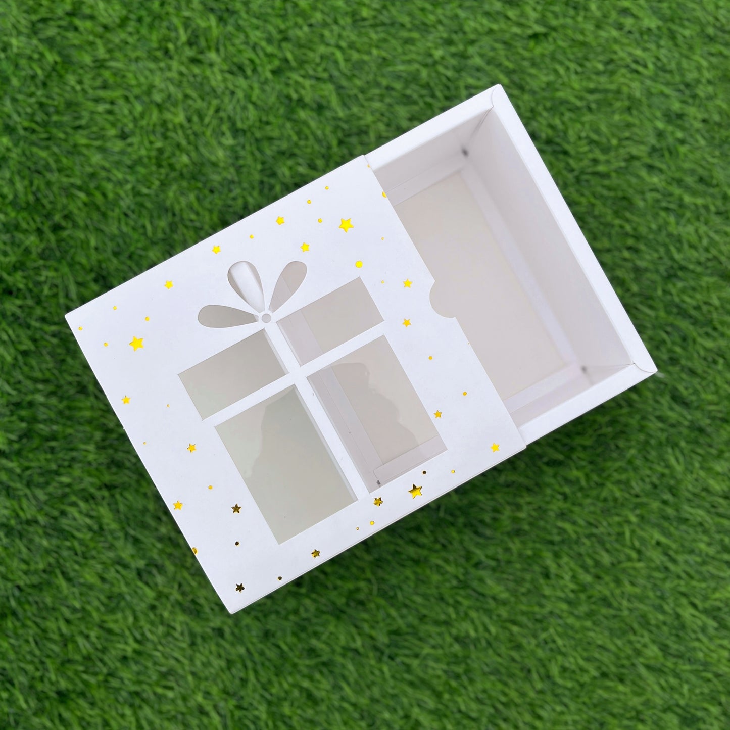 6 X 6 X 3.25 CHRISTMAS (24) (G) WINDOW SLIDE BOX