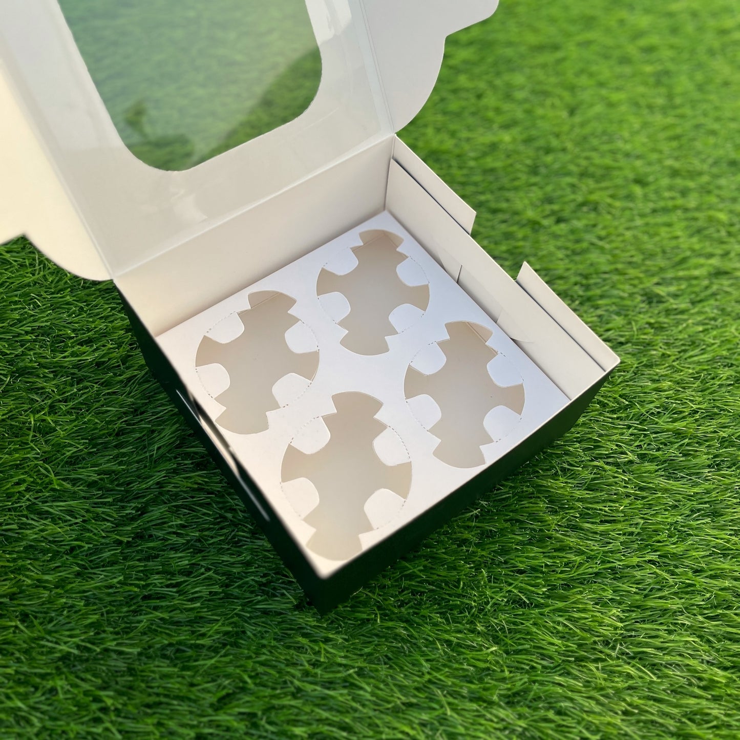 4 PC CUPCAKE WINDOW BOX