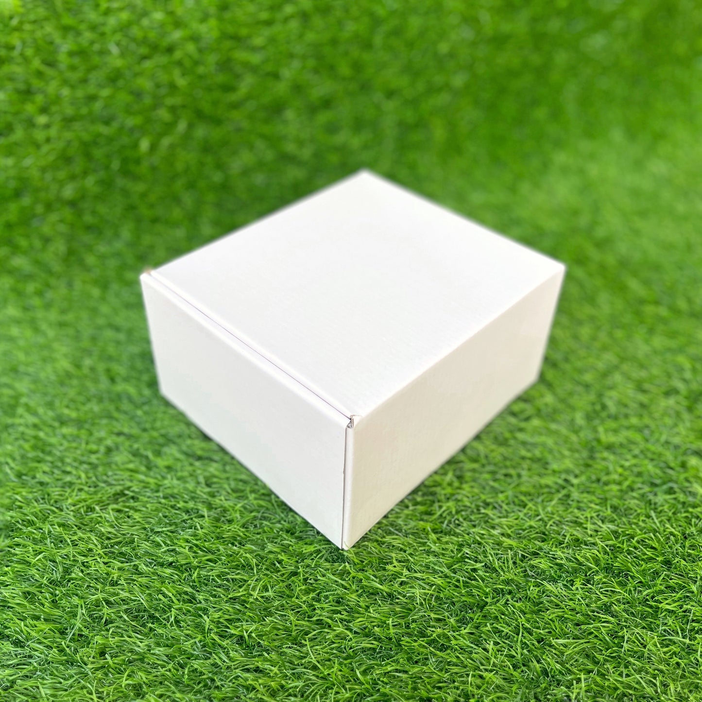 7 X 6.25 X 3.75 MAILER BOX