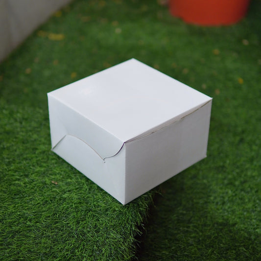 WHITE CORRUGATED CAKE BOX