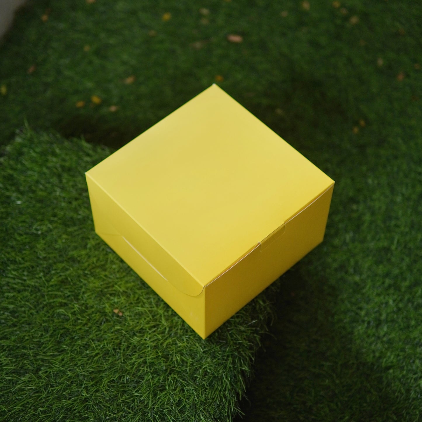 YELLOW CAKE BOX