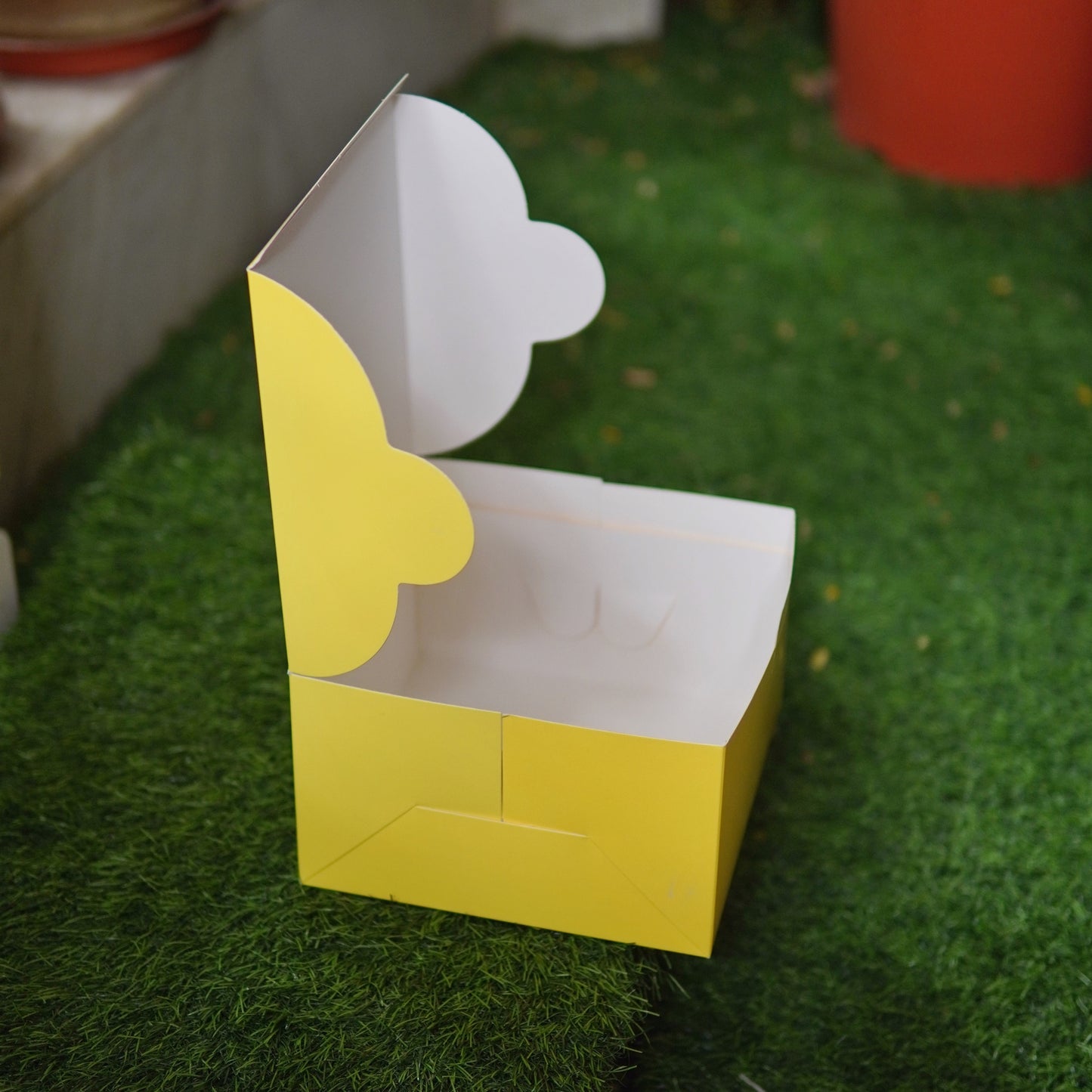 YELLOW CAKE BOX