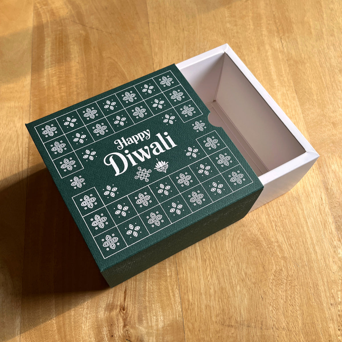 6 X 6 X 3.25 DIWALI 26 (SC) SLIDE BOX
