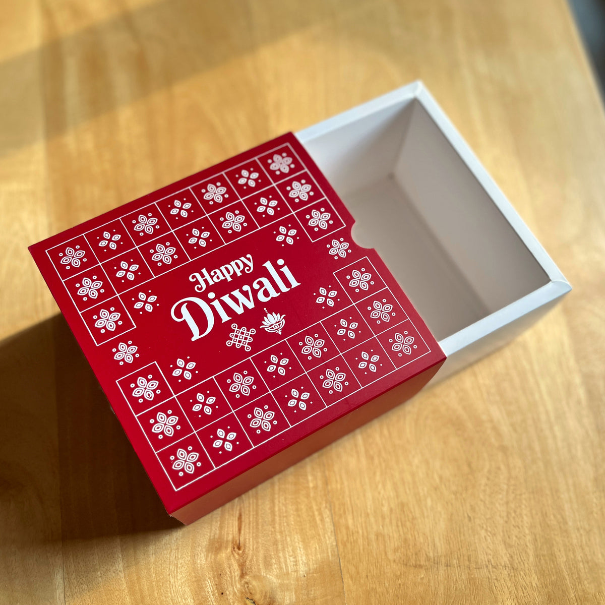 6 X 6 X 3.25 DIWALI 26 (SC) SLIDE BOX