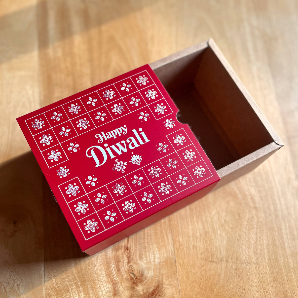 6 X 6 X 3.25 DIWALI 26 (SC) SLIDE BOX