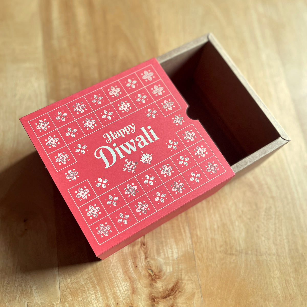 6 X 6 X 3.25 DIWALI 26 (SC) SLIDE BOX
